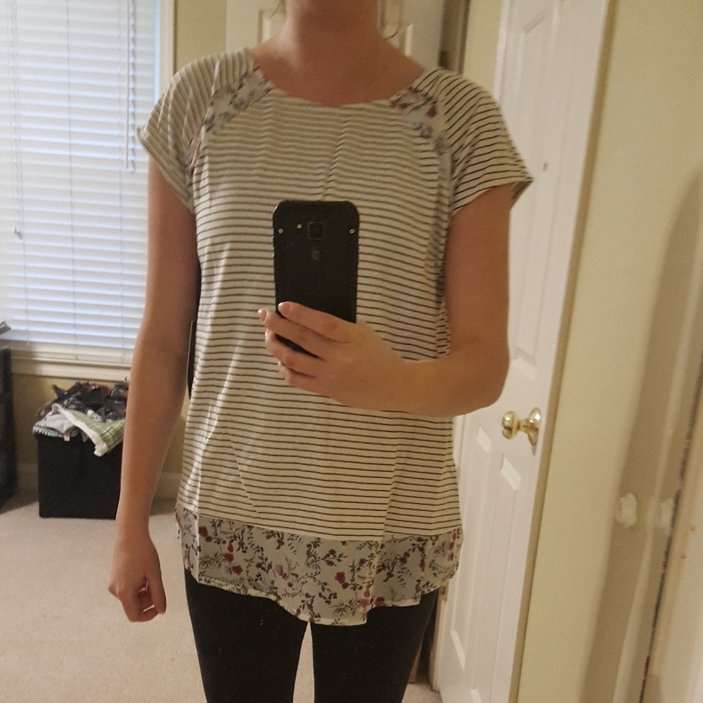 Short sleeved shirt